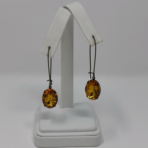 Jewelry - Austrian Crystal Oval Dangle Earrings